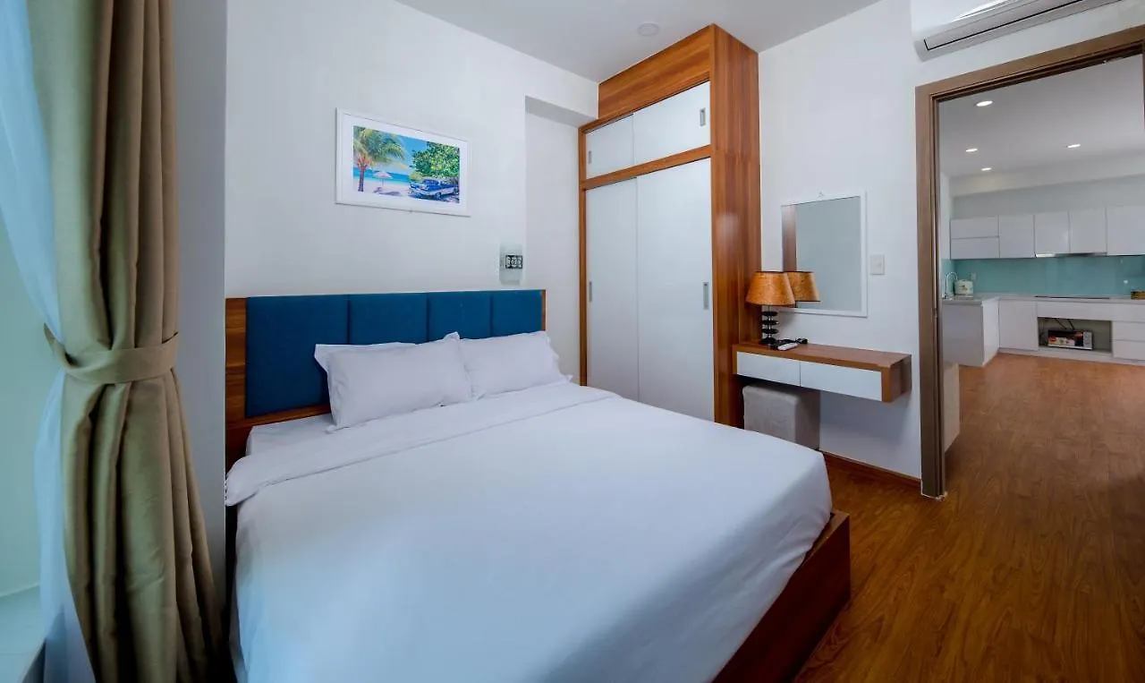 Sandy Gold - Oceanus Apartments